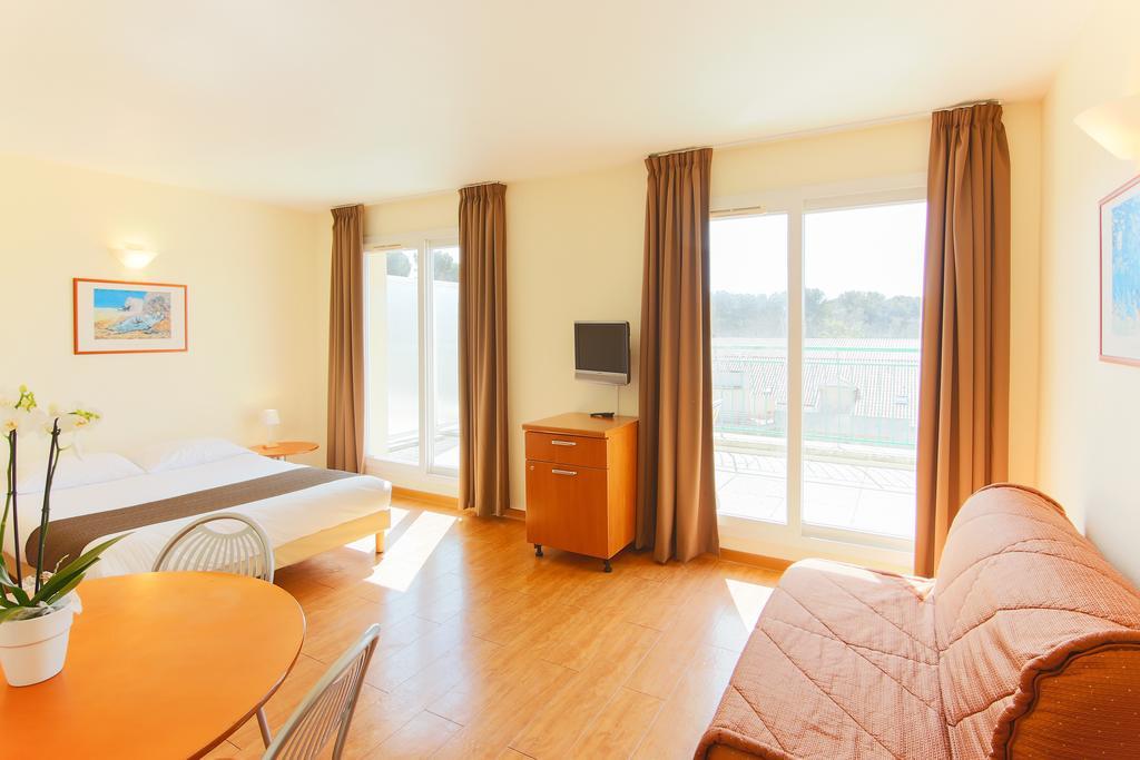 Inter-Hotel Sea Side Park Villeneuve-Loubet Ngoại thất bức ảnh