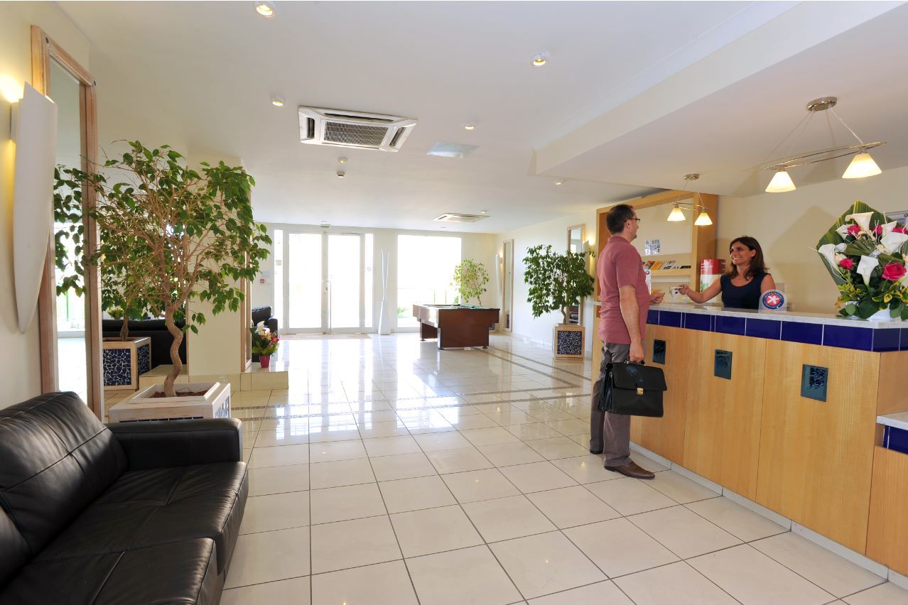 Inter-Hotel Sea Side Park Villeneuve-Loubet Ngoại thất bức ảnh